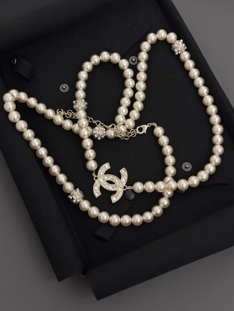Ch**el necklaces